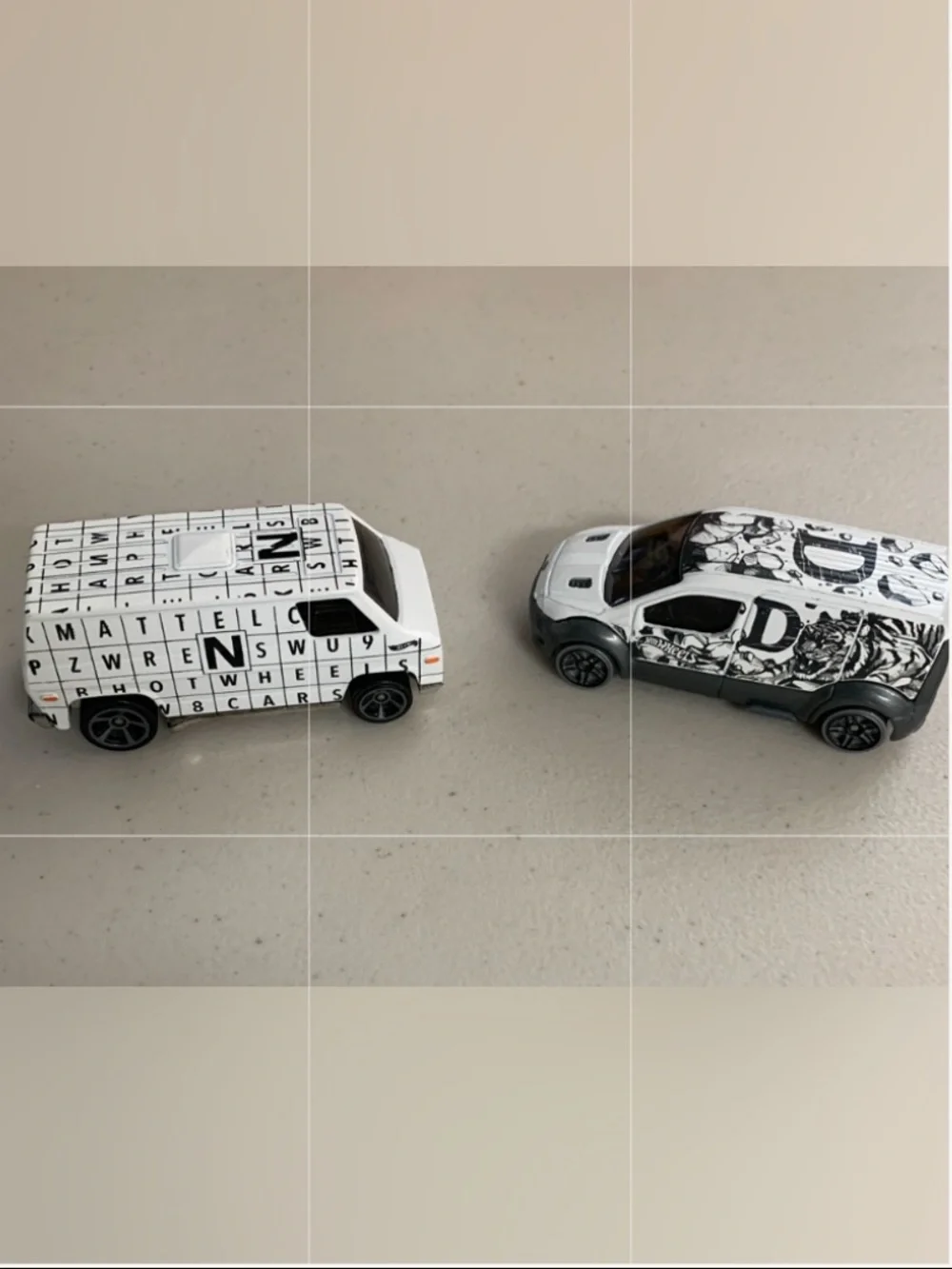 Hot Wheels Art Cars Vehicles Lot Ford Transit Connect,70’s Van Crossword Tiger